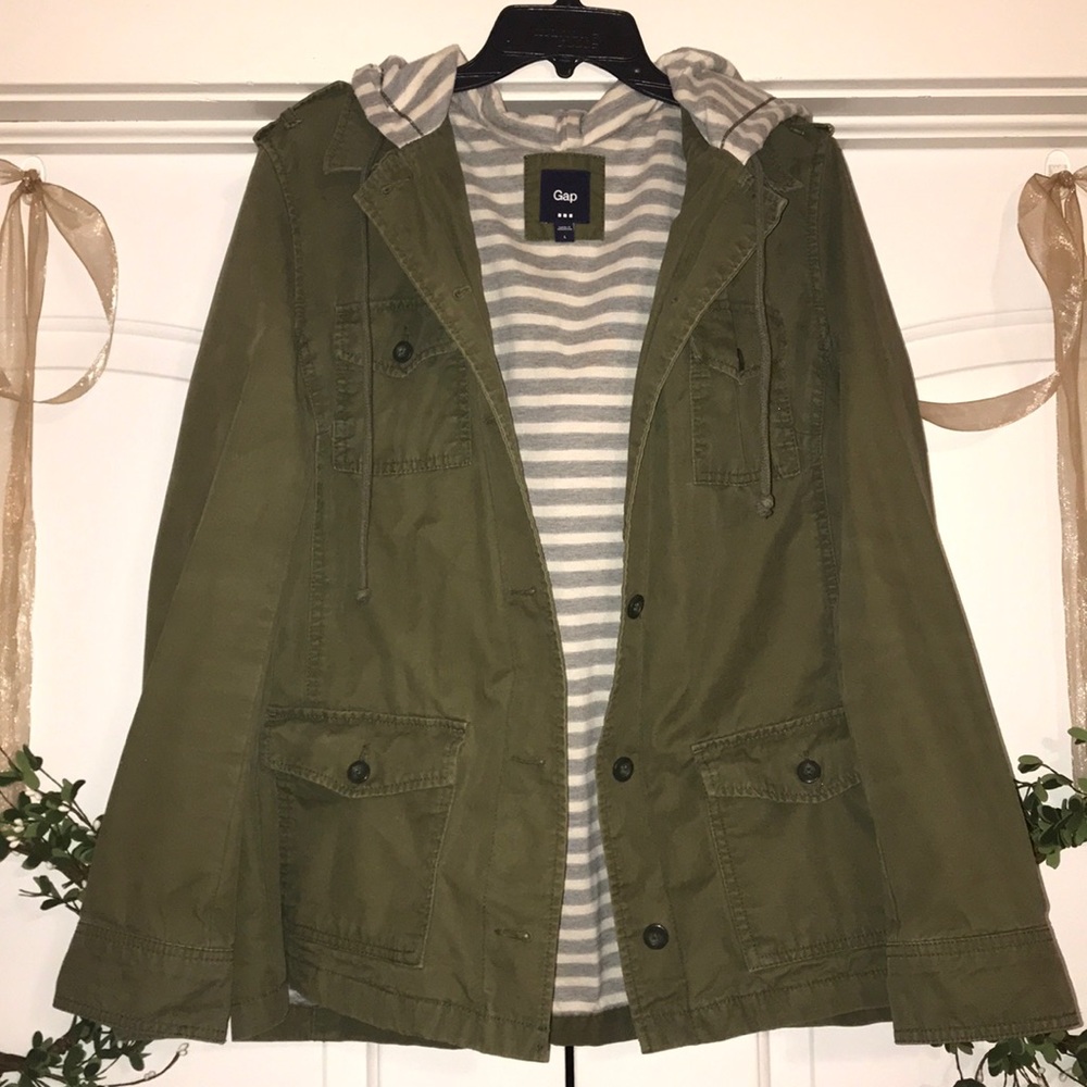 Gap utility jacket w/ hood, size large